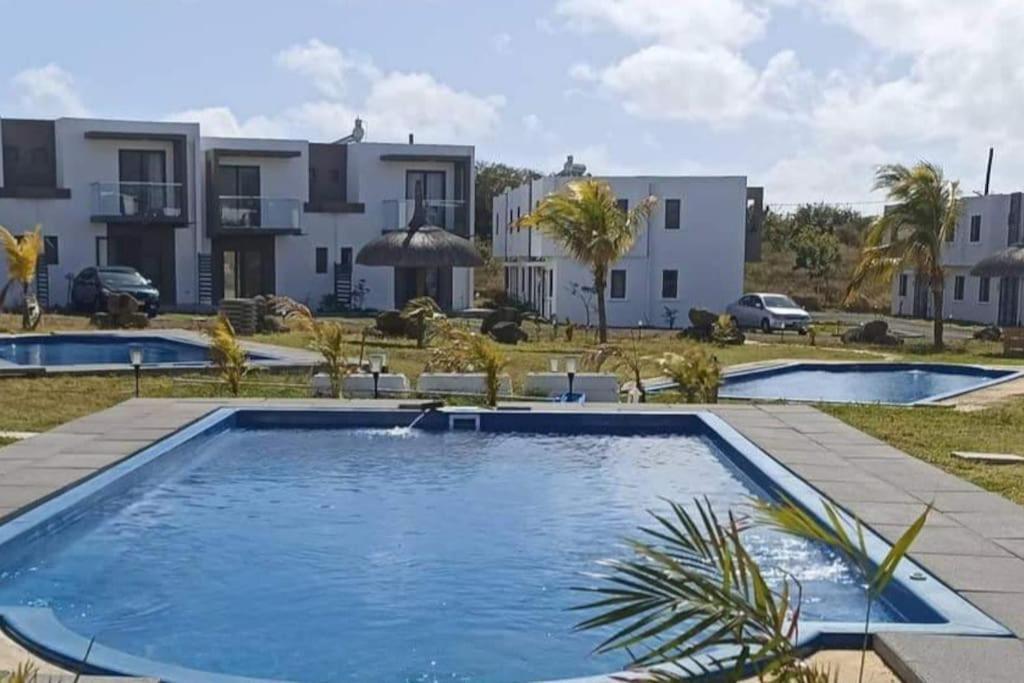 Le Palmiste Lovely 2-Bedroom Duplex With Pool Grand Gaube Exterior foto