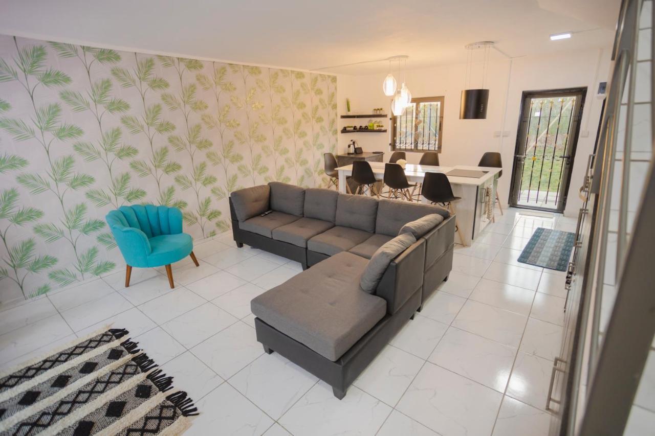 Le Palmiste Lovely 2-Bedroom Duplex With Pool Grand Gaube Exterior foto